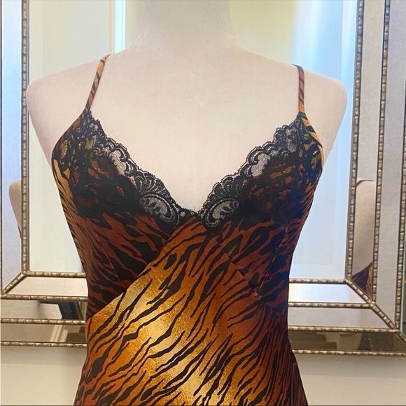 🌺SOLD🌺 Victoria’s Secret Silky Satin Tiger Print Vintage Maxi Gown Slip Dress - Picture 5 of 10
